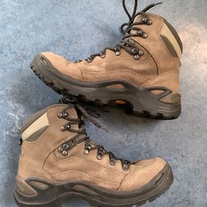 Lowa Renegade GTX Mid Ws Hiking Boots